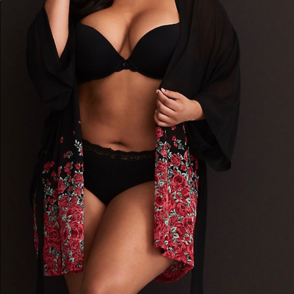 Red Roses Kimono/Robe